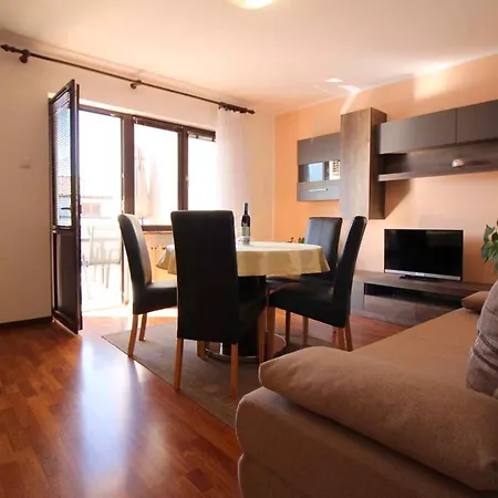 In - Istrien 10264 Apartment Porec